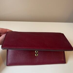 NWT Fossil leather wallet in Burgundy